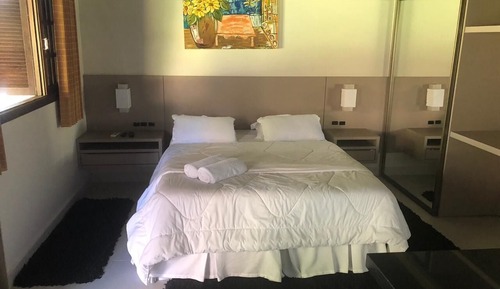 Premier Apartment