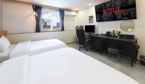 Deluxe Twin Room, Multiple Beds, Non Smoking