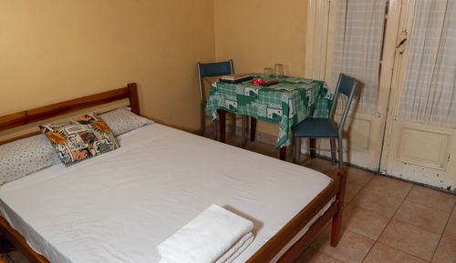 City Triple Room