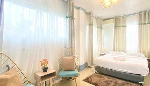 Standard Room with Shared Bathroom