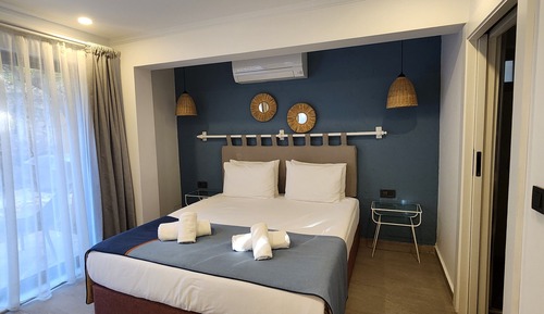 Deluxe Double Room, Terrace, Garden View