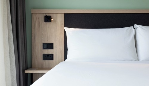 Standard Room, 1 King Bed