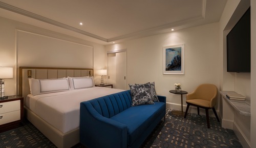 Room (Emerald King)