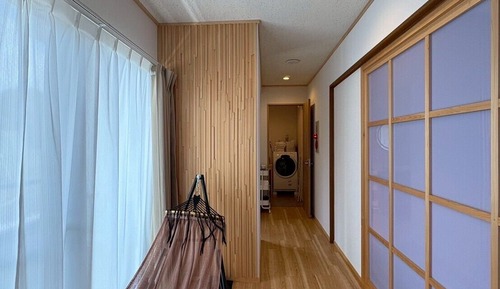 Azami Ann SUITE201
