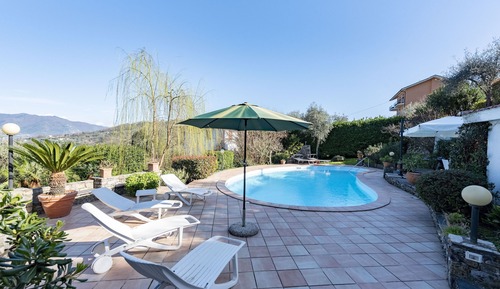 Deluxe Villa