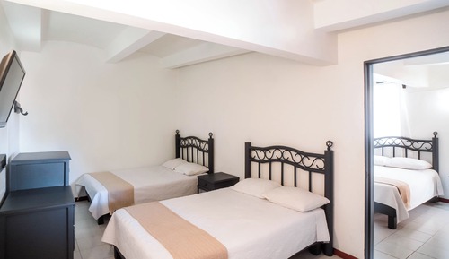 Superior Duplex, 2 Bedrooms, Pool View, Tower
