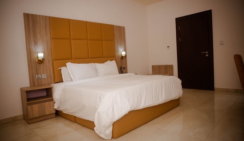 Standard Suite