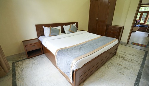 Family Apartment, 2 Bedrooms, Shared Bathroom
