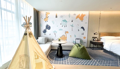 Junior Suite, 1 King Bed, City View