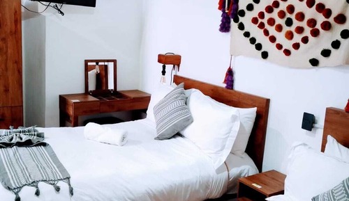 Basic Quadruple Room, Private Bathroom