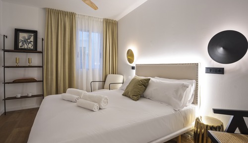 Standard Room (interior)