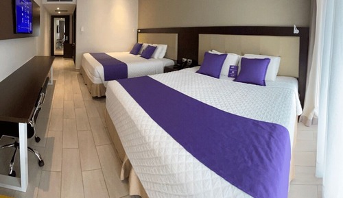 Standard Room, 2 Double Beds