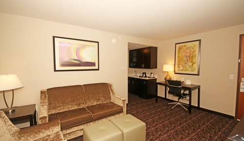 Suite, 1 Bedroom, Accessible (Communications)