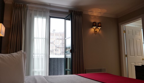 Superior Room, 1 King Bed, Balcony