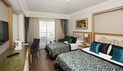 Standard Room, Partial Sea View