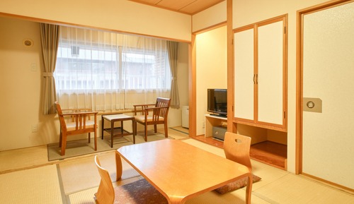 Japanese Style Room 10 tatami with City View