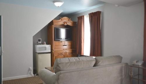 Studio, 1 King Bed with Sofa bed