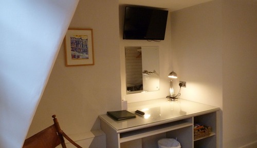 Loft Mini Twin (5th Floor / No Elevator)