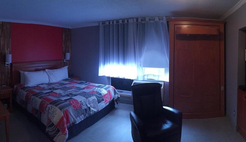 Luxury Loft, Non Smoking, Jetted Tub