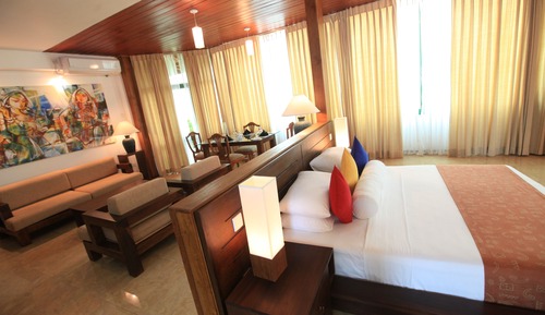 Penthouse Suite