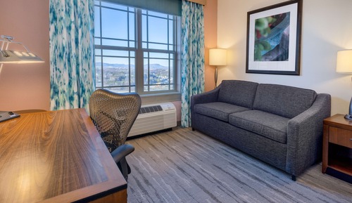 Deluxe Room, 1 King Bed