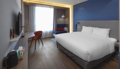 Standard Room, 1 King Bed with Sofa bed