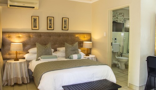 The Savannah Room