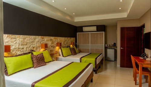 Suite with Whirlpool