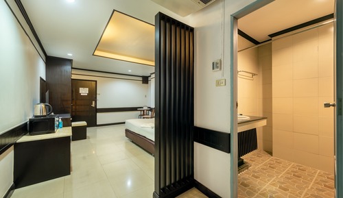 Deluxe Double or Twin Room
