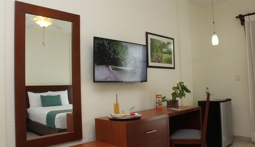 Standard Room, 1 King Bed