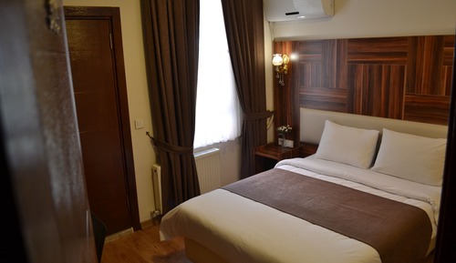 Deluxe Room (Family)