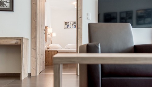Apartment, 2 Bedrooms, Balcony, Mountain View (Top 8)