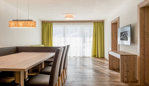 Apartment, 4 Bedrooms, Balcony, Mountain View (Top 7)