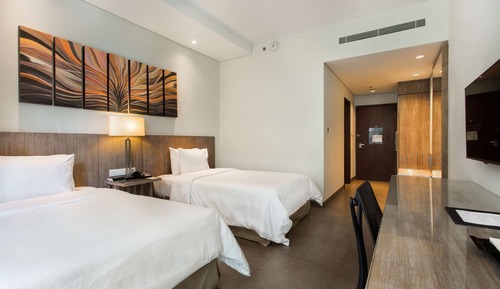 Twin Room, 2 Twin Beds, Pool View