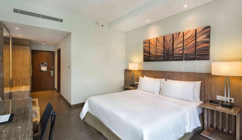 Room, 1 King Bed, Pool View