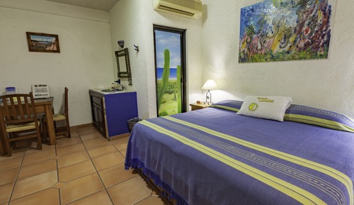 Standard Room, 1 Queen Bed