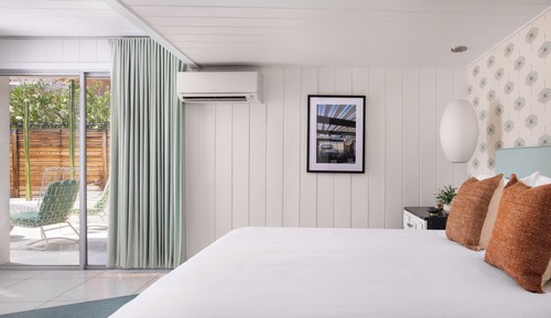 Deluxe Suite, 1 King Bed, Patio