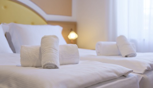 Basic Double Room, 2 Twin Beds