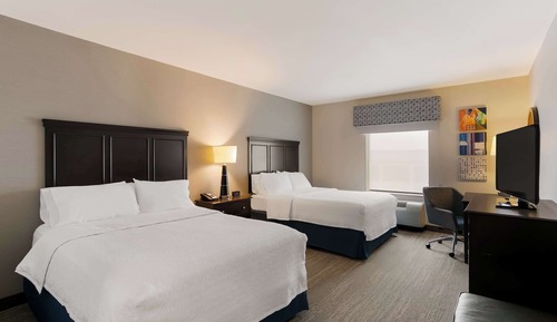 Studio, 2 Queen Beds, Refrigerator & Microwave (Wet bar)