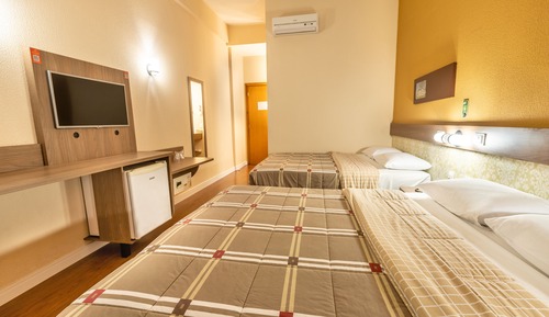 Standard Room, 2 Double Beds