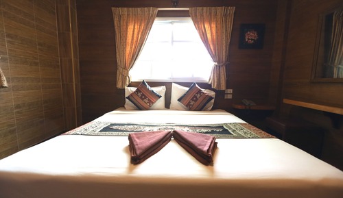 Deluxe Double Room, 1 King Bed, City View