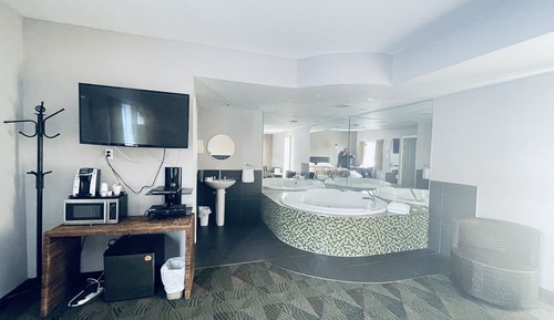 Premium Room, 1 King Bed, Non Smoking