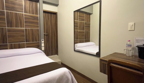 Double Room, 1 Double Bed