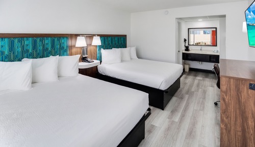 Standard Double Room, 2 Queen Beds, Non Smoking (Pet Room Only)  (Newly Remodeled)