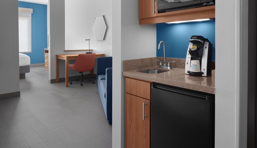 Suite, 1 King Bed, Accessible (Mobility)