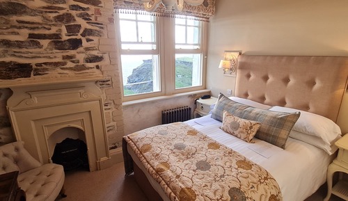Deluxe Double Room with Sea View (Not Pet Friendly)