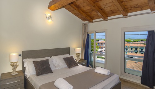 Exclusive Penthouse, 2 Bedrooms, Sea View