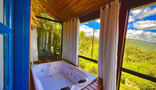 Deluxe Cabin, Jetted Tub, Mountain View