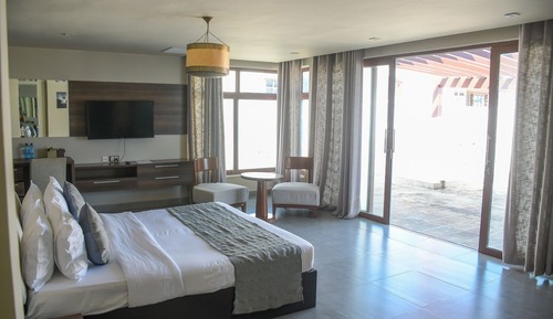 Executive Penthouse, 1 King Bed, Beach View