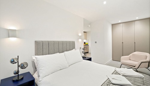 Junior Apartment
